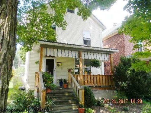 314 Main St, Elkins, WV 26241-3129