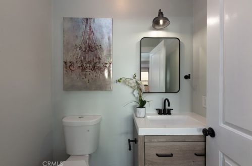 401 Pacific Coast Hwy, Long Beach CA  90806-6218 exterior