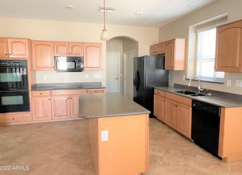 38245 Carolina Ave, San Tan Valley AZ  85140-5821 exterior