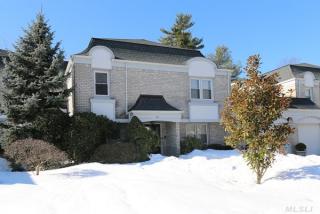 24 Fairway Cir, North Hills, NY 11030-3904