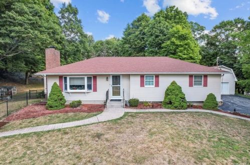 630 Van Burenville Rd, Middletown, NY 10940-7242