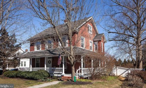 91 Main St, Landisville, PA 17538-1124