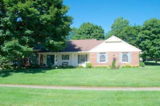 1430 Royal Oak Dr, Mansfield, OH 44906-3526
