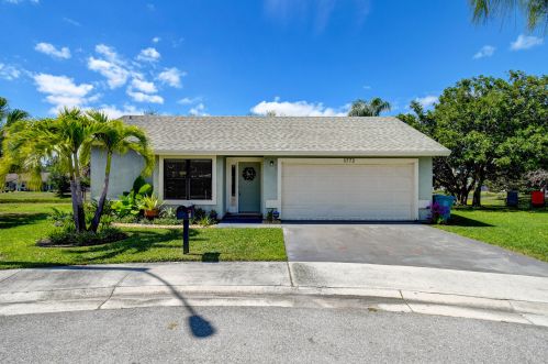 1772 Banyan Creek Cir, Boynton Beach FL  33436-4620 exterior