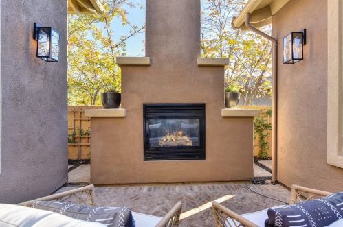 404 Syrah Ct, Folsom CA  95762-7715 exterior