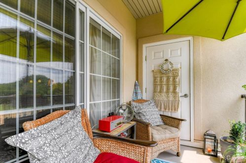 307 Regency Pl, Woodbridge NJ  07095-1032 exterior