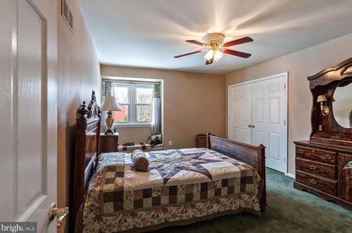 370 Ramsey Rd, Yardley PA 19067-4639 exterior