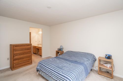 7063 Glen Kerry Ct, Florence KY  41042-3563 exterior