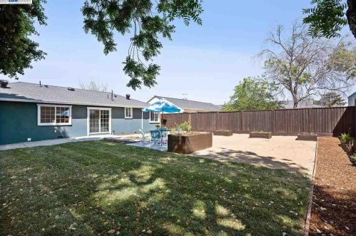 3859 California Way, Livermore CA  94550-3615 exterior