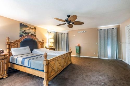 32009 Harris Rd, Tavares FL  32778-4643 exterior