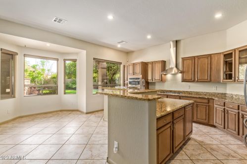 1503 Saratoga Ct, Gilbert AZ 85296-2514 exterior