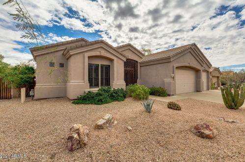 9421 Nance St, Mesa, AZ 85207-2550