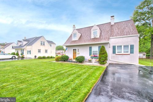 20 Lloyd Ave, Downingtown, PA 19335-2446