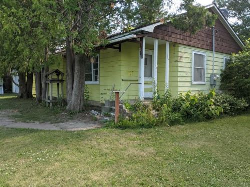 714 Washington St, South Fork, WI 54530-9576