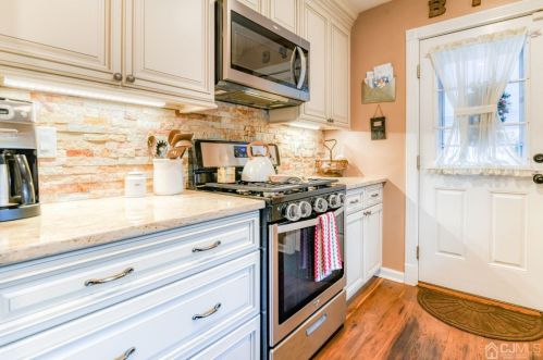 12 Nicholas Dr, Old Bridge NJ  08857-1558 exterior