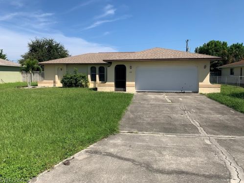 237 38th St, Cape Coral, FL 33914-7870