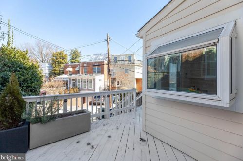 2815 Cathedral Ave, Washington DC 20008-4122 exterior