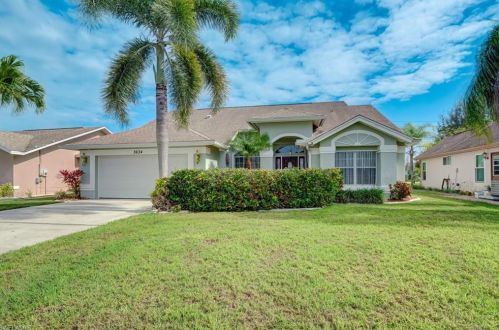 3634 Kent Dr, Naples, FL 34112-3738