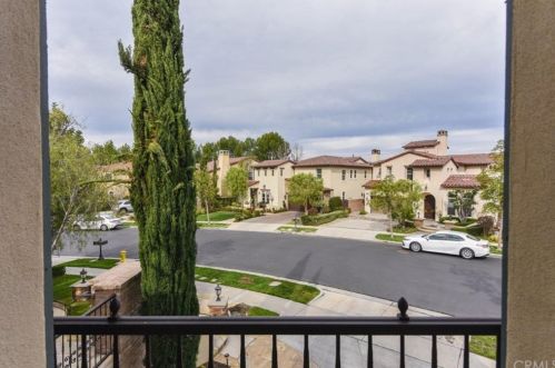 28 Climbing Vine, Irvine CA  92603-0200 exterior