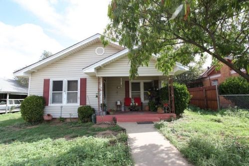 1609 Main St, Big Spring TX  79720-5535 exterior