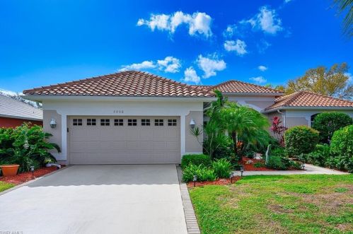 9808 Alhambra Ln, Bonita Springs, FL 34135-2812