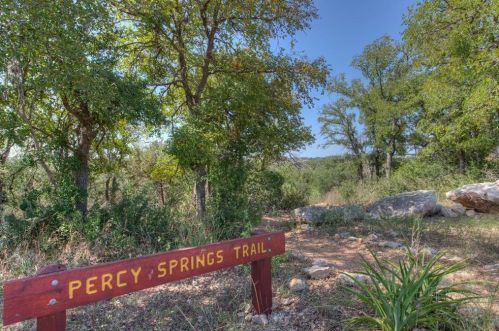 3013 Fleet Dr, Austin TX 78748-2963 exterior