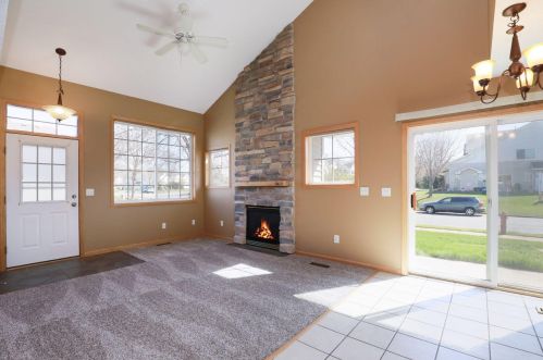 18018 Vance Cir, Otsego, MN 55330-4715