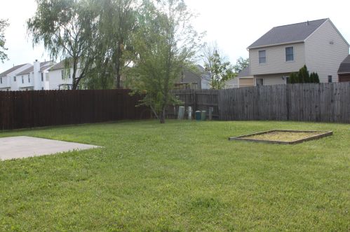 1290 Sassafras Ln, Marysville OH  43040-8032 exterior