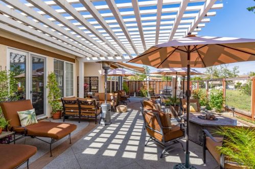 2415 Muirfield Way, Gilroy CA  95020-3065 exterior