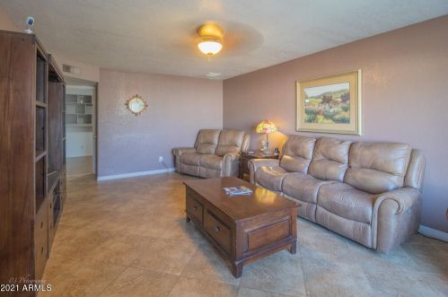 217 6th Ave, Buckeye, AZ 85326-1217