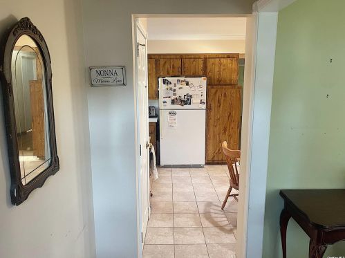 49 Sherman Ave, Bethpage, NY 11714-2431