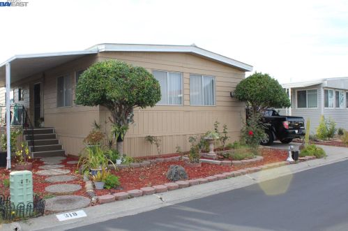 318 Santa Paula, San Leandro, CA 94579-1931