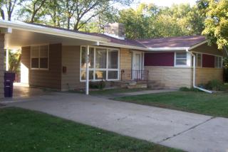 711 Midland Ave, Manhattan KS  66502-3646 exterior