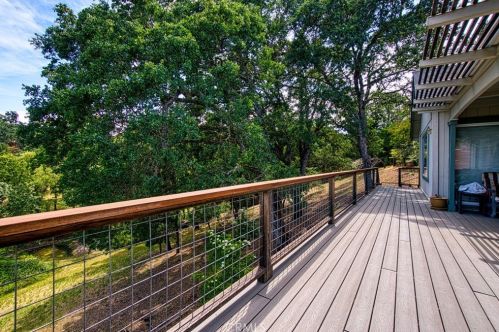 1055 Page Dr, Lakeport CA  95453-3421 exterior