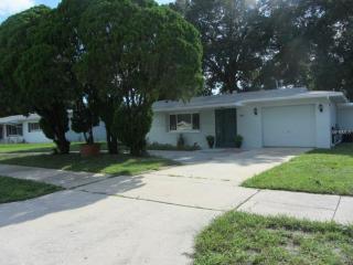 1092 Keene Rd, Largo, FL 33771-1166