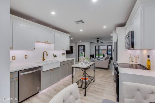 8660 Edgemont Ave, Scottsdale AZ 85257-1815 exterior