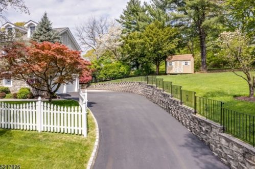 755 Fairmount Ave, Chatham Township NJ  07928-1161 exterior