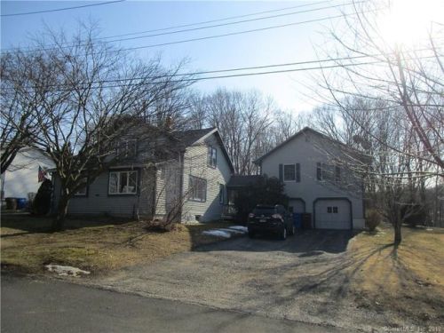 36 Cribbins Ave, Huntington, CT 06484-2230