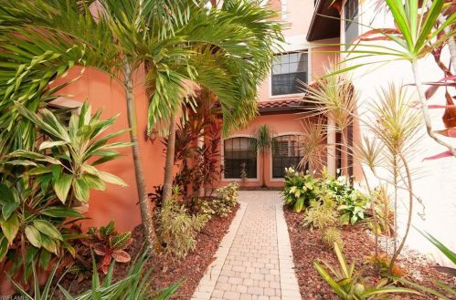 5770 Grande Reserve Way, Naples, FL 34110-2305