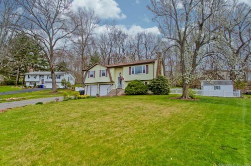 20 Benjamin Way, Wapping, CT 06074-1552