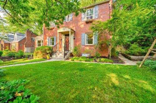235 Woodhaven Dr, Pittsburgh, PA 15228-1550