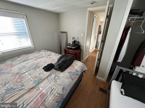 808 Bertwood Ave, Gloucester NJ  08030-2212 exterior