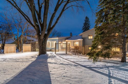 4144 Menomonee Riv Pkwy, Milwaukee WI 53222-1135 exterior