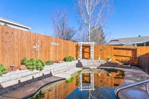 9247 Brown Rd, Elk Grove CA  95624-3917 exterior