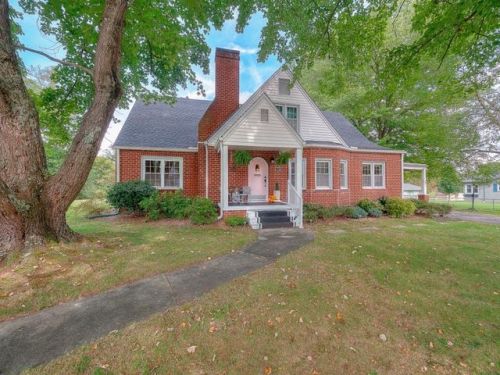 1716 Washington Ave, Kingsport, TN 37664-2760