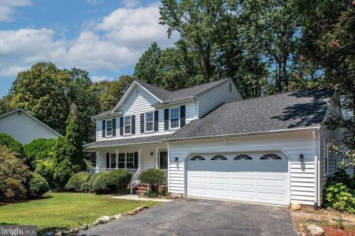 5203 Calvert Ct, Fredericksburg, VA 22407-7779