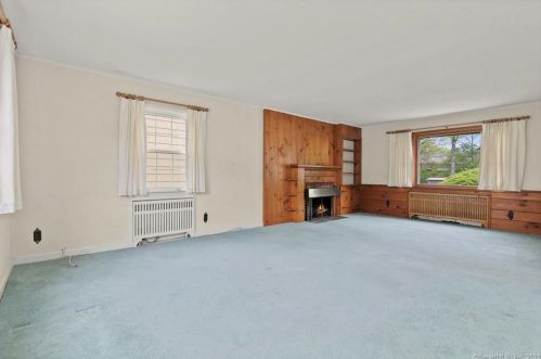50 Kane Ave, Stamford, CT 06905-2021