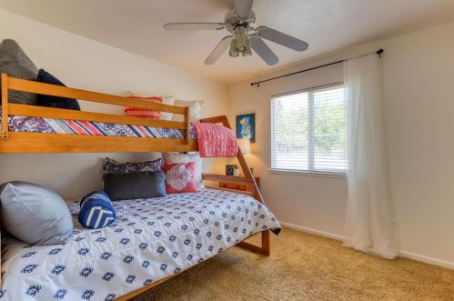 1320 I St, Rio Linda CA  95673-4403 exterior