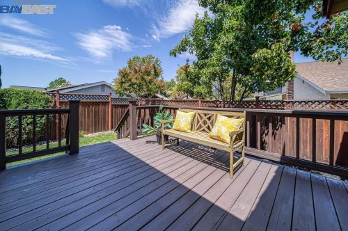 829 Katrina St, Livermore CA  94550-2392 exterior
