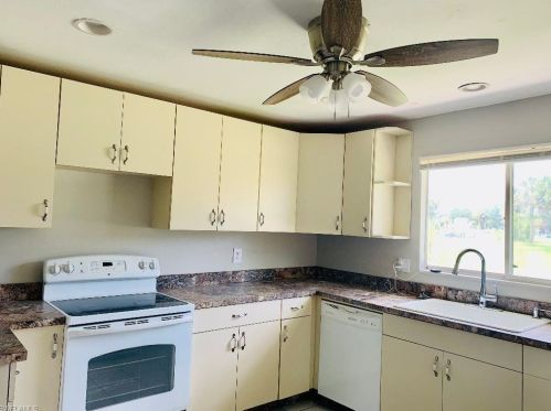 180 20th Ave, Naples FL  34120-2317 exterior